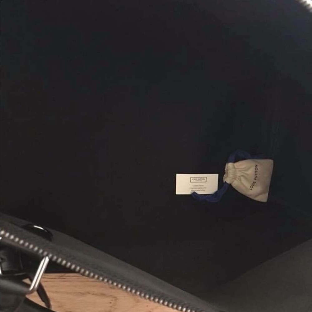 Bag - Picture 2 of 7